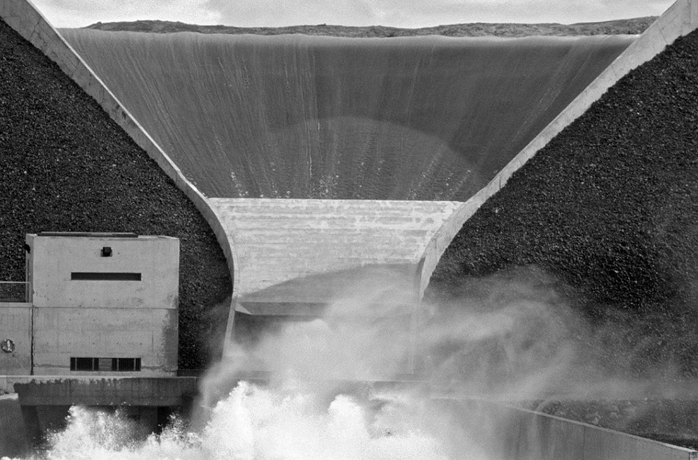 ISL_212-znbSprengisandur barrage.jpg